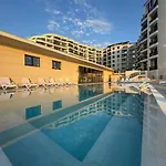 Luxury Sea View With Access - Parking & Heated Pool Appartement