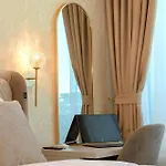 Luxury Sea View With Access - Parking & Heated Pool *