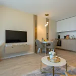 Luxury Sea View With Access - Parking & Heated Pool Varna
