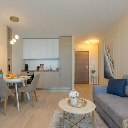 Luxury Sea View With Access - Parking & Heated Pool