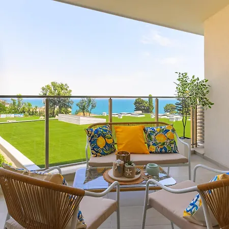 شقة Luxury Sea View With Access - Parking & Heated Pool *