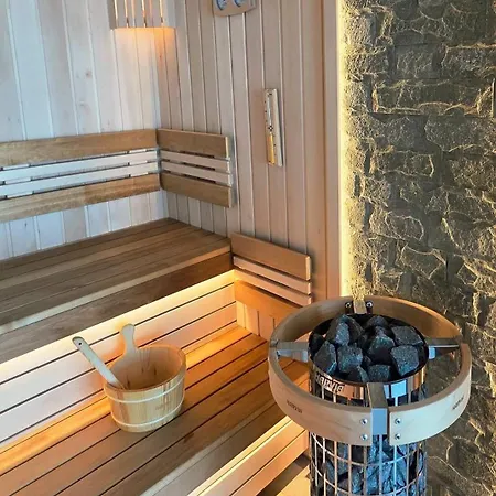 Luxury Sea View With Access - Parking & Heated Pool *