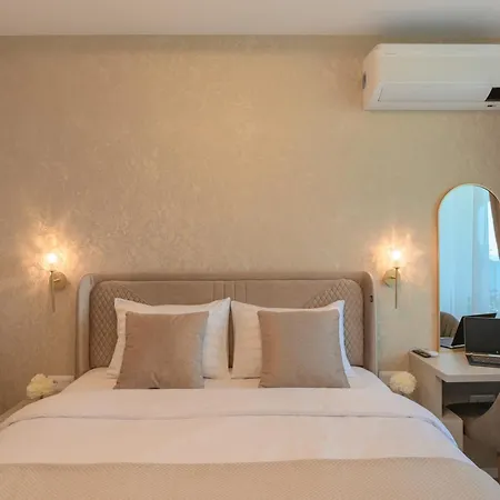 Luxury Sea View With Access - Parking & Heated Pool * 瓦爾納