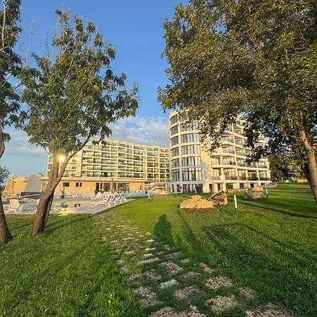 Luxury Sea View With Access - Parking & Heated Pool *