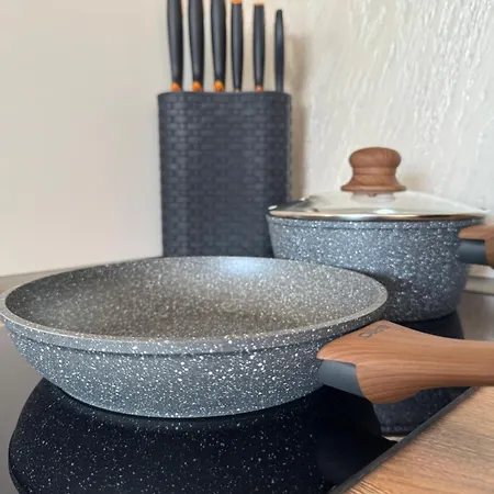 公寓 Luxury Sea View With Access - Parking & Heated Pool 瓦爾納