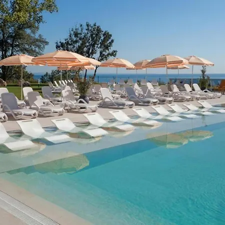 Luxury Sea View With Access - Parking & Heated Pool